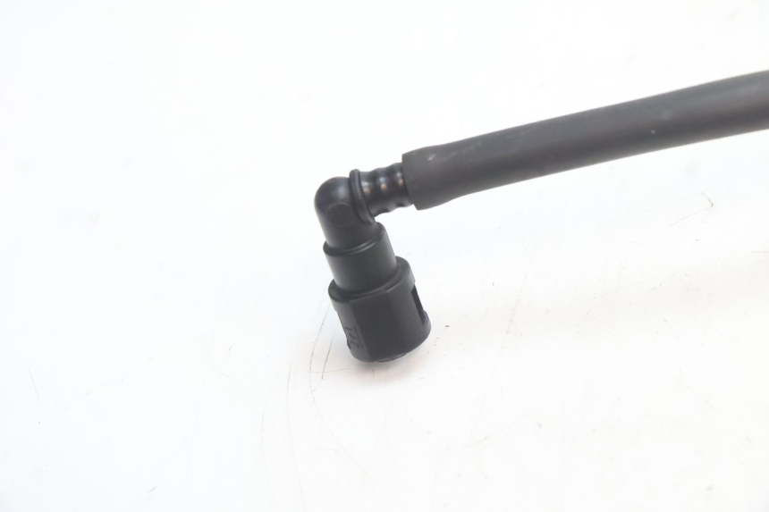 photo de INJECTOR HOSE SUZUKI SV S 650 (2003 - 2009) - Technical close-up