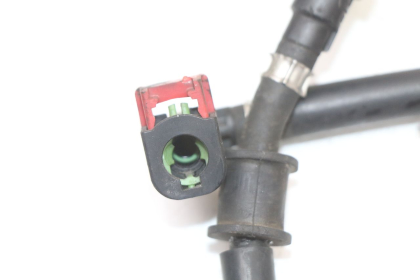 photo de INJECTOR HOSE YAMAHA XMAX X-MAX ABS 125 (2017 - 2020) - Alternative perspective
