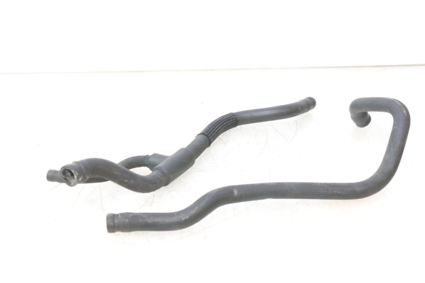 photo de RADIATOR HOSE APRILIA ATLANTIC S 125 (2010 - 2013) - Alternative perspective