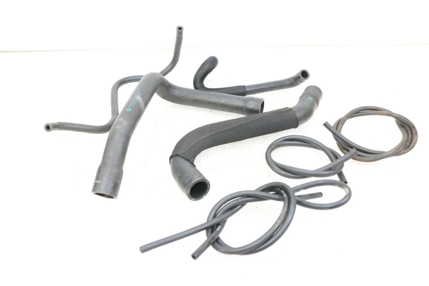 photo de RADIATOR HOSE BMW S RR ABS S1000RR 1000 (2015 - 2018) - Surface and material condition