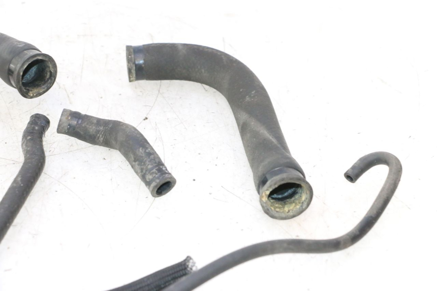 photo de RADIATOR HOSE SUZUKI BURGMAN EXECUTIVE ABS 650 (2006 - 2012) - Zoom on usage condition