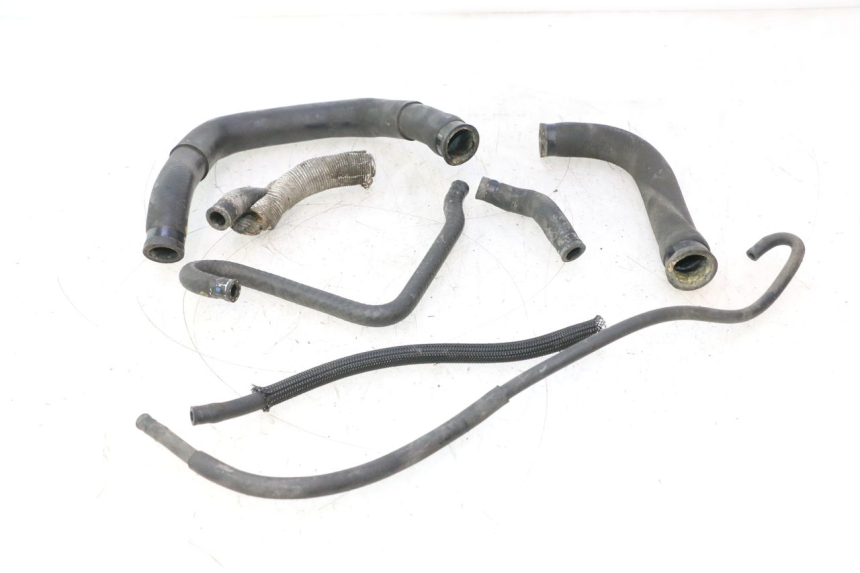 photo de RADIATOR HOSE SUZUKI BURGMAN EXECUTIVE ABS 650 (2006 - 2012) - Technical close-up