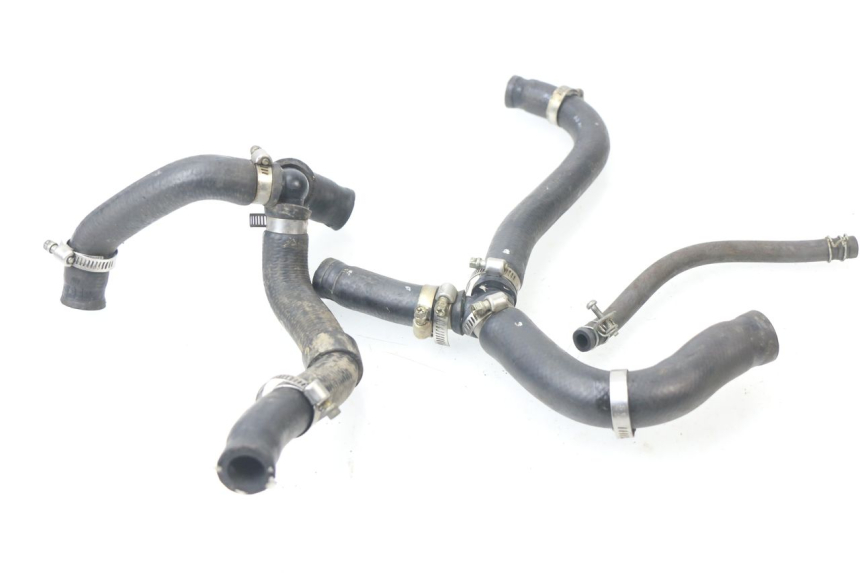 photo de RADIATOR HOSE HONDA CRF CR-F 450 (2001 - 2005) - Zoom on usage condition