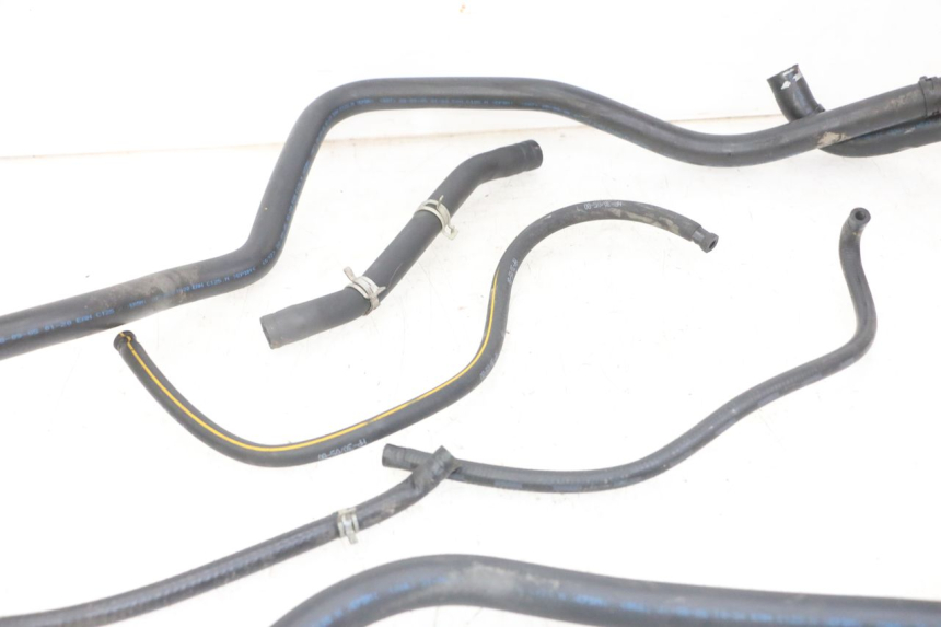 photo de RADIATOR HOSE PEUGEOT ELYSTAR 125 (2002 - 2007) - Zoom on usage condition