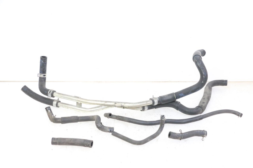 photo de RADIATOR HOSE HONDA FORZA ABS 300 (2013 - 2017) - Alternative perspective