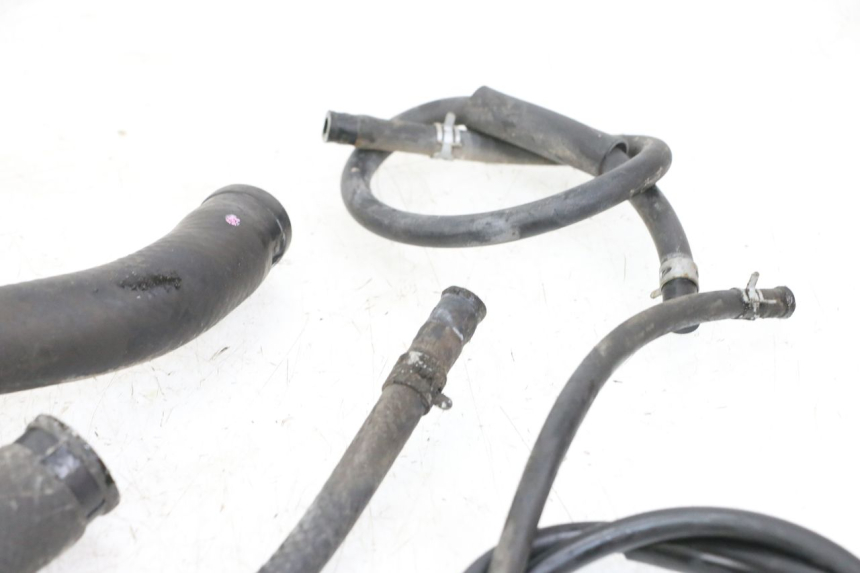 photo de RADIATOR HOSE SUZUKI GSR 750 (2011 - 2017) - Technical close-up
