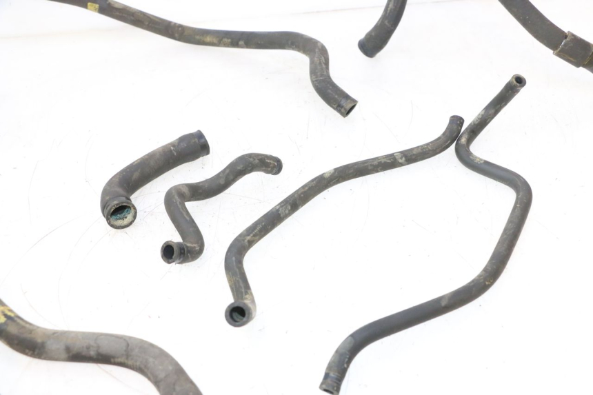 photo de RADIATOR HOSE PIAGGIO MP3 LT 300 (2010 - 2016) - Surface and material condition