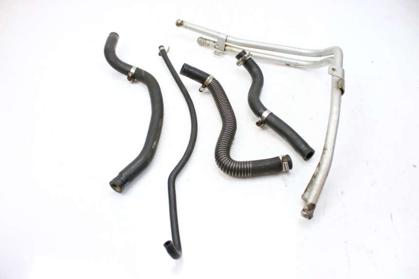 photo de RADIATOR HOSE KEEWAY OUTLOOK 125 (2007 - 2013) - Surface and material condition