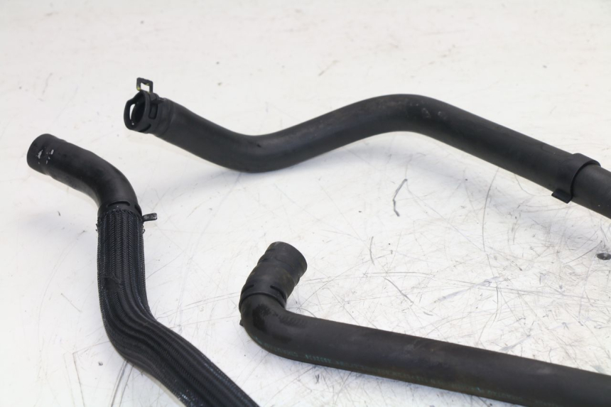 photo de RADIATOR HOSE PEUGEOT SATELIS 125 (2010 - 2012) - Technical close-up