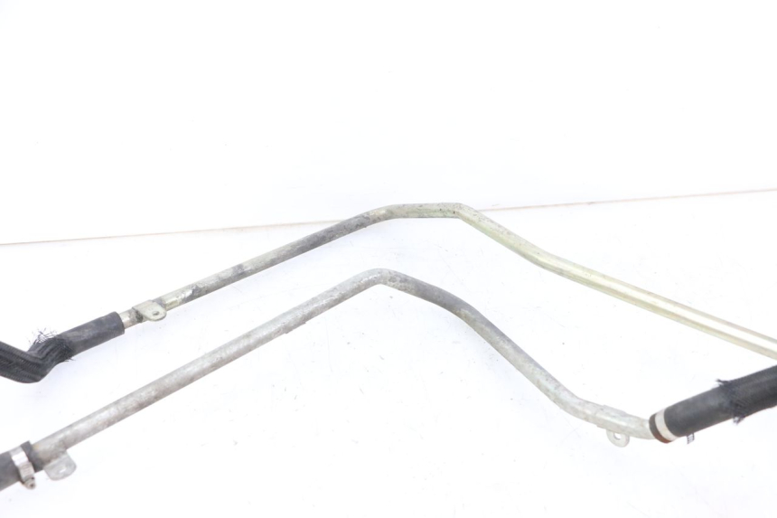 photo de RADIATOR HOSE SUZUKI SIXTEEN 125 (2008 - 2010) - Component detail