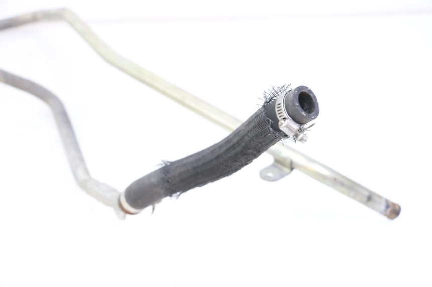 photo de RADIATOR HOSE SUZUKI SIXTEEN 125 (2008 - 2010) - Alternative perspective