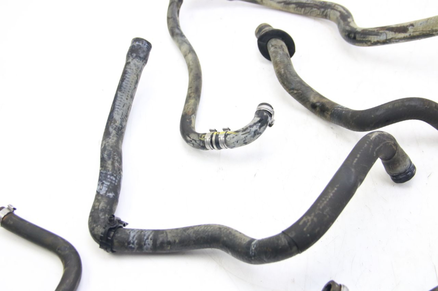 photo de RADIATOR HOSE PIAGGIO VESPA GTS SUPER IE 125 (2009 - 2016) - Zoom on usage condition