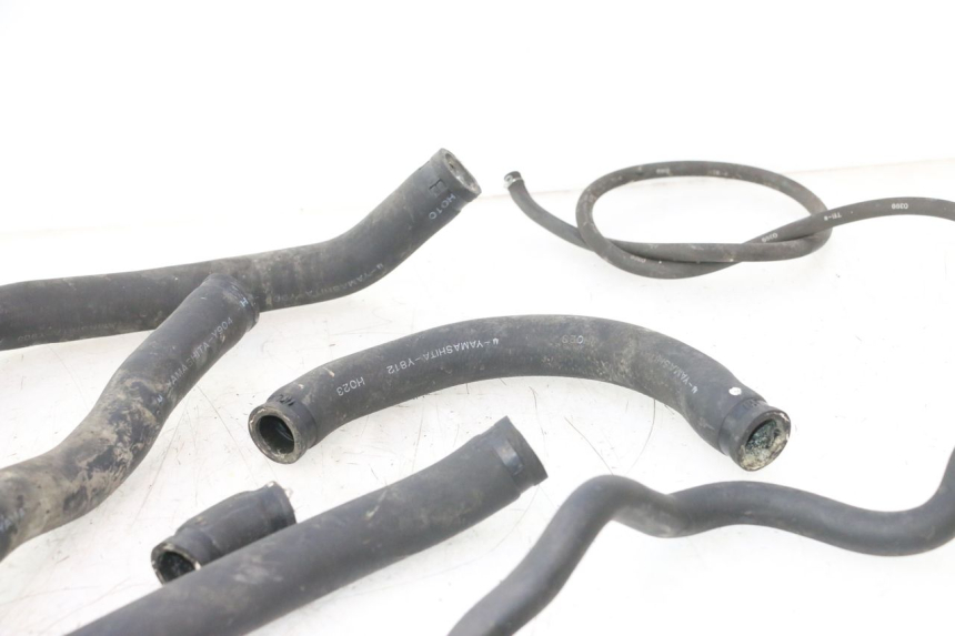 photo de RADIATOR HOSE HONDA VFR FI RC46 800 (1998 - 2001) - Alternative perspective