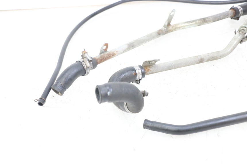 photo de RADIATOR HOSE YAMAHA XMAX X-MAX 125 (2006 - 2009) - Alternative perspective