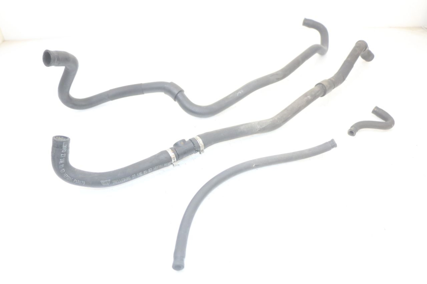 photo de RADIATOR HOSE PIAGGIO XEVO - X EVO 125 (2007 - 2017) - Main view