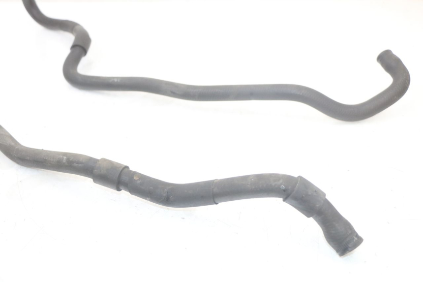 photo de RADIATOR HOSE PIAGGIO XEVO - X EVO 125 (2007 - 2017) - Alternative perspective