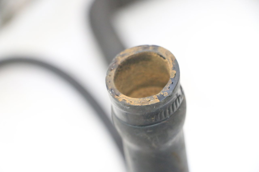 photo de RADIATOR HOSE YAMAHA YP MAJESTY 125 (1998 - 2001) - Zoom on usage condition