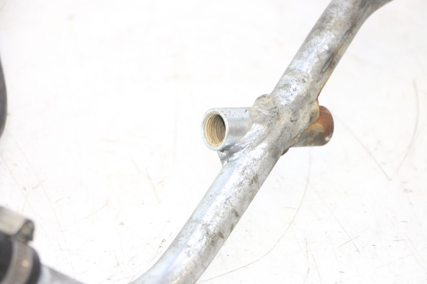 photo de RADIATOR HOSE YAMAHA YP MAJESTY 125 (1998 - 2001) - Fixing points details