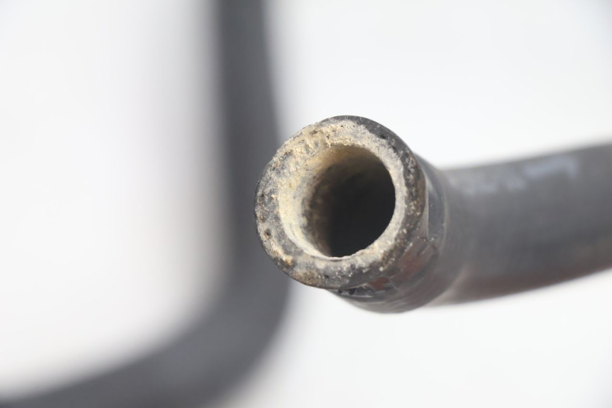 photo de RADIATOR HOSE YAMAHA YP MAJESTY 125 (2002 - 2006) - Alternative perspective