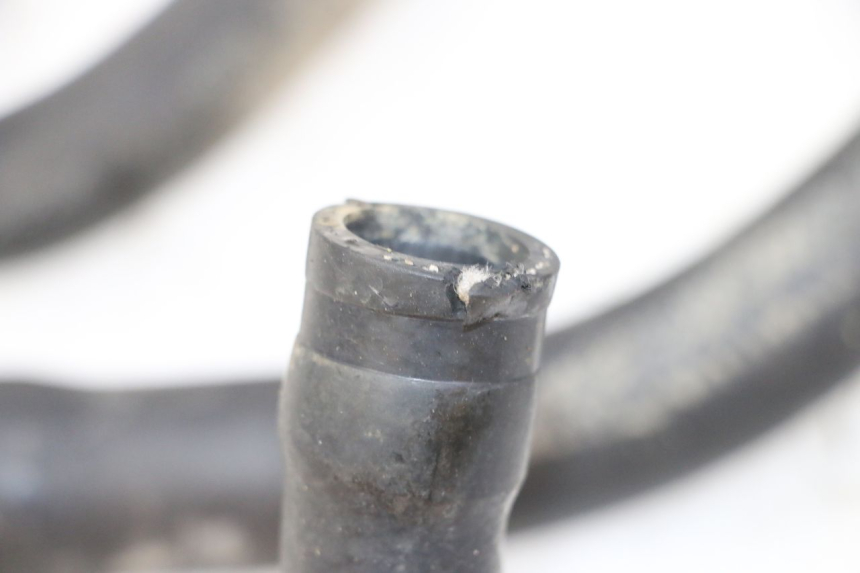 photo de RADIATOR HOSE YAMAHA YZF YZ-F 450 (2014 - 2016) - Zoom on usage condition