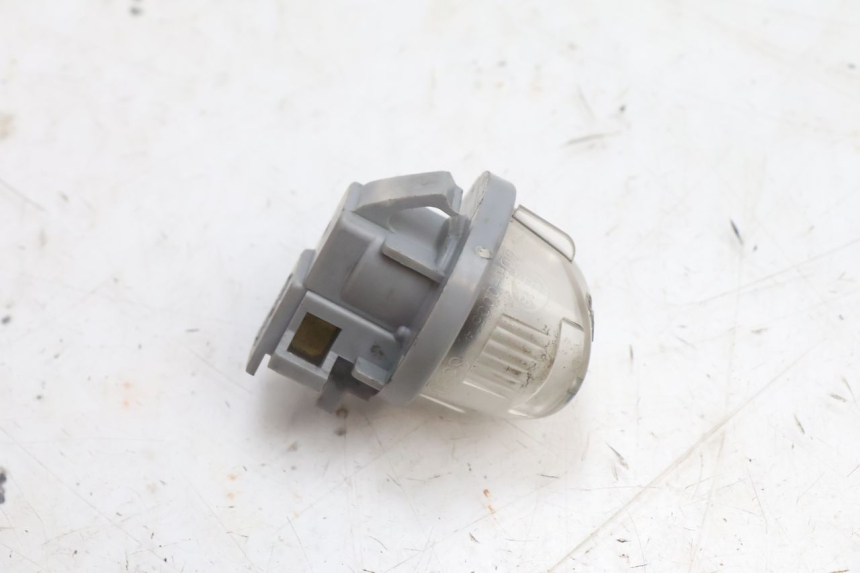 photo de LICENSE PLATE LIGHT SUZUKI BURGMAN 125 (2007 - 2014) - Alternative perspective
