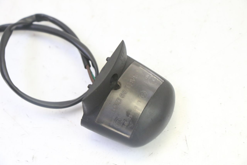 photo de LICENSE PLATE LIGHT PEUGEOT CITYSTAR 50 (2013 - 2017) - Zoom on usage condition