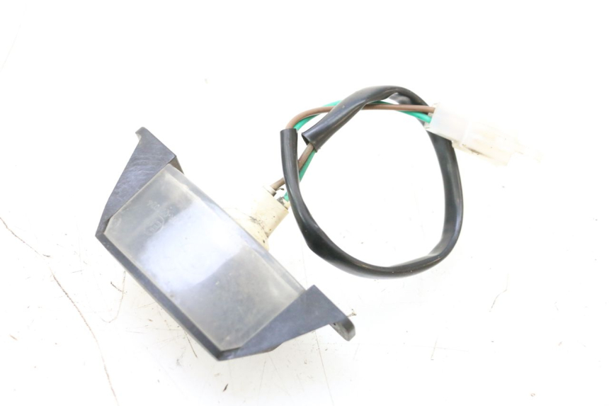 photo de LICENSE PLATE LIGHT JM MOTORS EVOLIS 4T 50 (2018 - 2022) - Zoom on usage condition