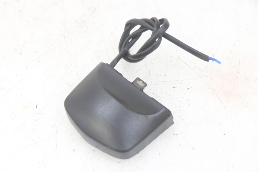 photo de NUMBER PLATE LIGHTING YAMAHA FJR ABS 1300 (2006 - 2012) - Technical close-up