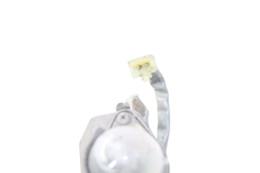 photo de NUMBER PLATE LIGHTING KAWASAKI GPZ S 500 (1994 - 2005) - Zoom on usage condition