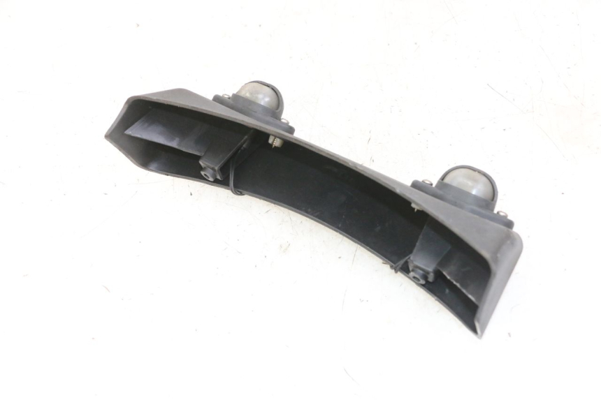 photo de NUMBER PLATE LIGHTING PIAGGIO MP3 LT 400 (2007 - 2012) - Technical close-up