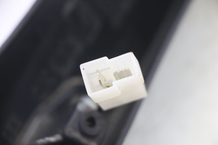 photo de NUMBER PLATE LIGHTING PIAGGIO MP3 RL 250 (2006 - 2010) - Surface and material condition