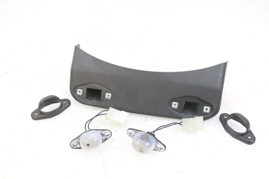 photo de NUMBER PLATE LIGHTING PIAGGIO MP3 RL 250 (2006 - 2010) - Main view