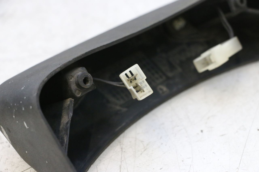 photo de NUMBER PLATE LIGHTING PIAGGIO MP3 RL 250 (2006 - 2010) - Technical close-up