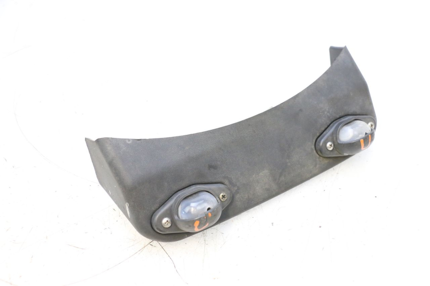 photo de NUMBER PLATE LIGHTING PIAGGIO MP3 RL 250 (2006 - 2010) - Surface and material condition