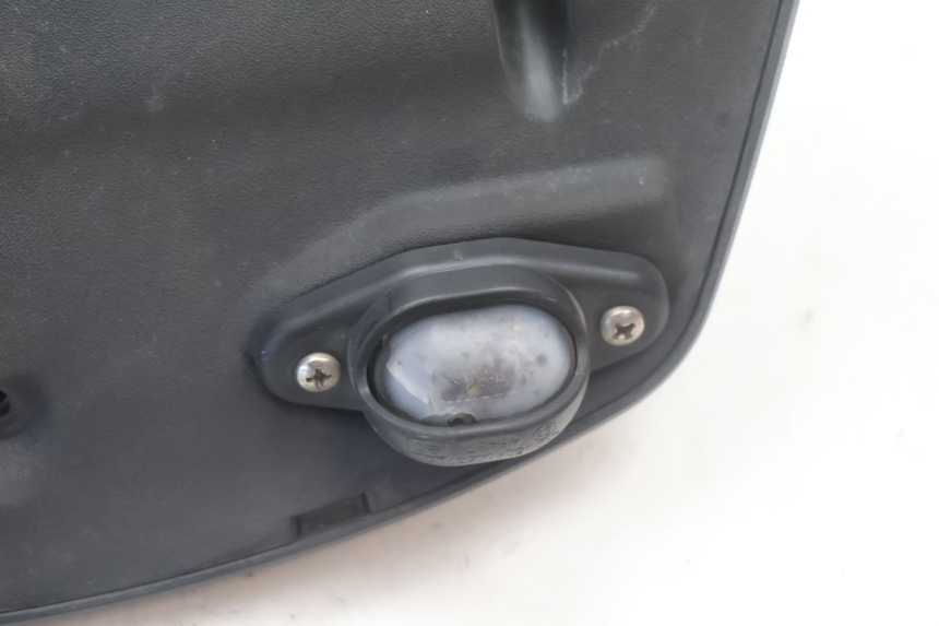 photo de NUMBER PLATE LIGHTING PIAGGIO MP3 500 (2016 - 2018) - Technical close-up