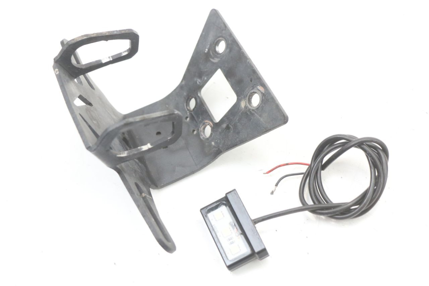 photo de NUMBER PLATE LIGHTING KAWASAKI NINJA 400 (2018 - 2023) - Alternative perspective