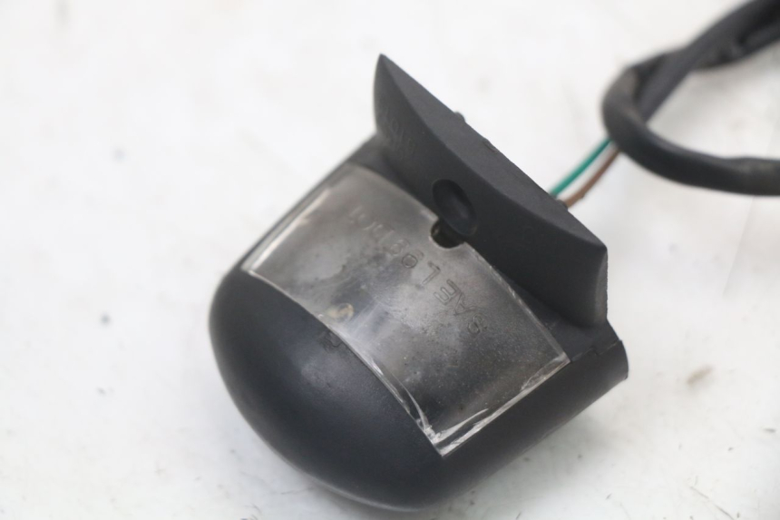 photo de NUMBER PLATE LIGHTING PEUGEOT SATELIS 125 (2010 - 2012) - Zoom on usage condition