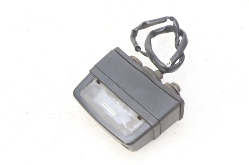photo de LICENSE PLATE LIGHT SUZUKI SIXTEEN 125 (2008 - 2010) - Main view