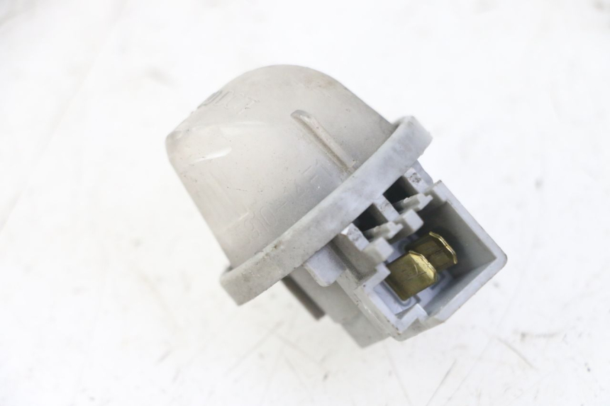 photo de NUMBER PLATE LIGHTING SUZUKI UH BURGMAN 125 (2002 - 2006) - Zoom on usage condition