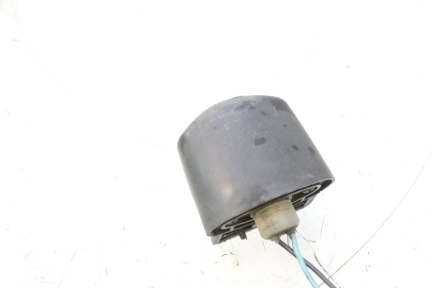 photo de NUMBER PLATE LIGHTING YAMAHA YP MAJESTY 125 (1998 - 2001) - Alternative perspective