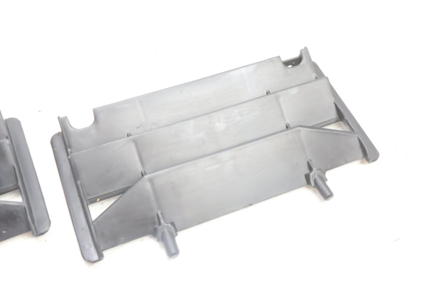 photo de RADIATOR SCOOP RIEJU MRT PRO SUPERMOTARD 50 (2007 - 2018) - Product overview