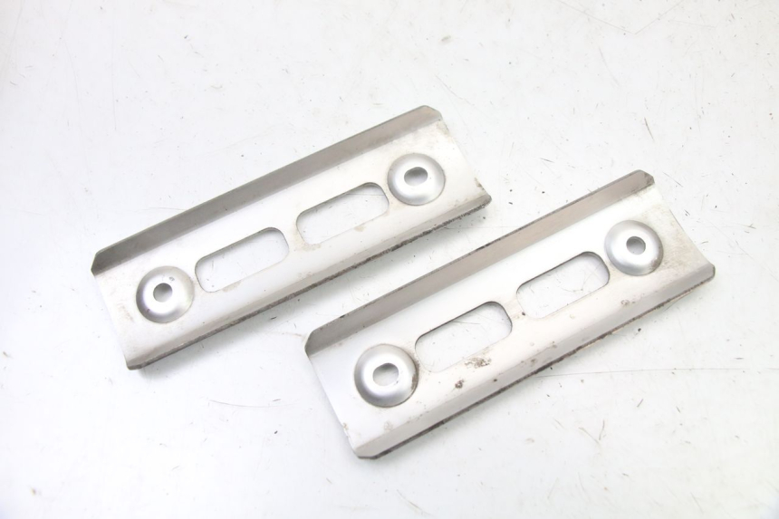 photo de RADIATOR SCOOP YAMAHA FZS FAZER 600 (2001 - 2003) - Technical close-up