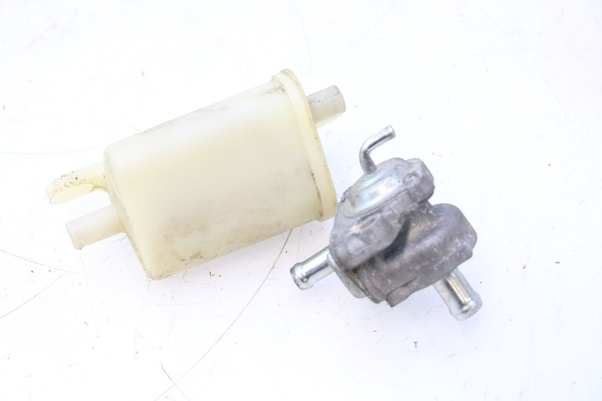 photo de CANISTER PURGE VALVE YAMAHA YP MAJESTY 125 (2007 - 2010) - Zoom on usage condition