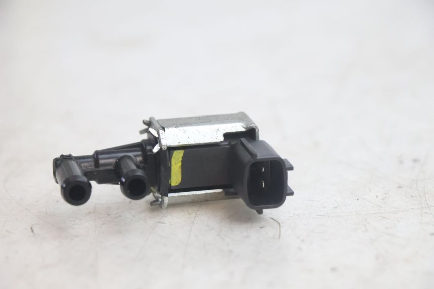 photo de CANISTER PURGE VALVE PIAGGIO ZIP IGET 4T 50 (2021 - 2023) - Zoom on usage condition