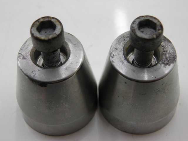 photo de HANDLEBAR ENDS APRILIA LEONARDO ST 250 (2002 - 2005) - Main view