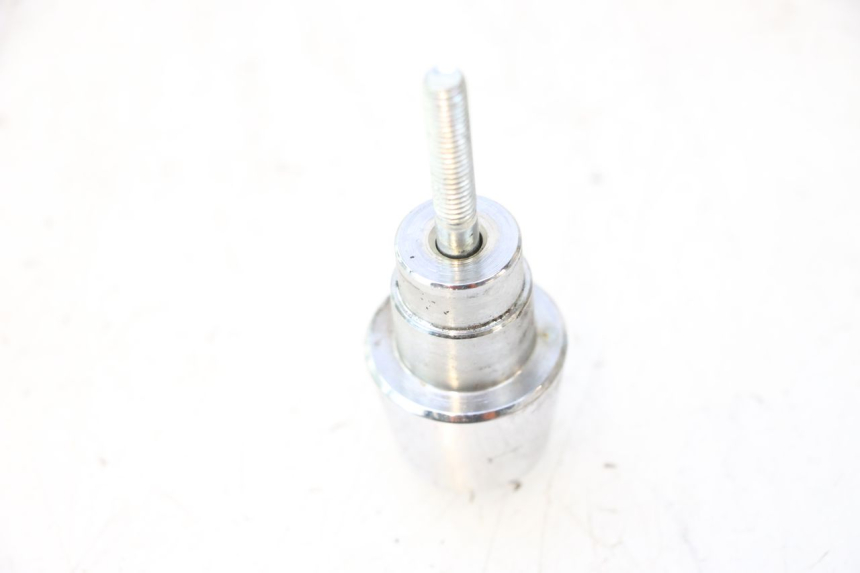 photo de HANDLEBAR END PEUGEOT CITYSTAR 2T 50 (2018 - 2021) - Zoom on usage condition