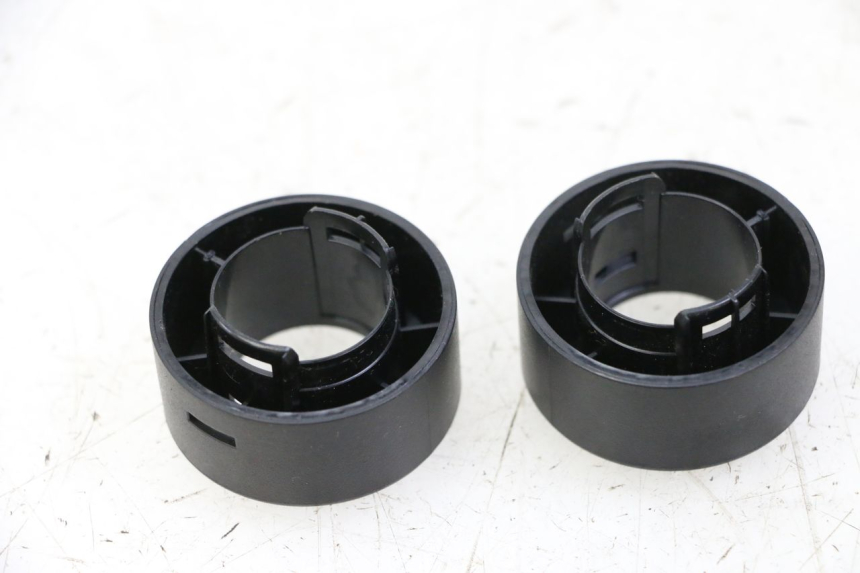 photo de HANDLEBAR END SEGWAY NINEBOT E2 1 - Component detail