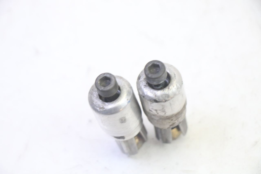 photo de HANDLEBAR END PEUGEOT ELYSTAR 50 (2002 - 2014) - Component detail