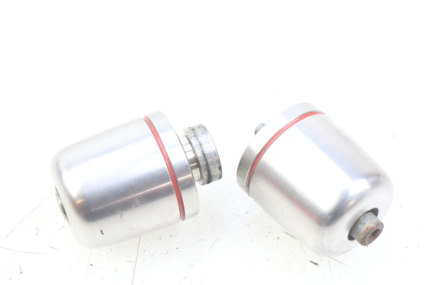 photo de HANDLEBAR ENDS YAMAHA FJR ABS 1300 (2006 - 2012) - Zoom on usage condition