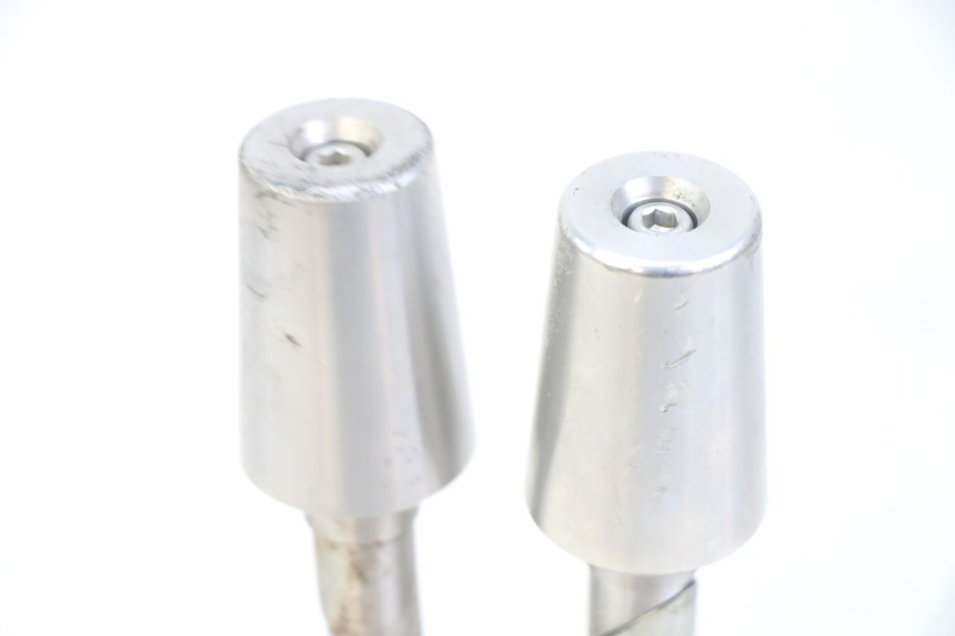 photo de HANDLEBAR ENDS PEUGEOT GEOPOLIS RS 125 (2007 - 2009) - Zoom on usage condition